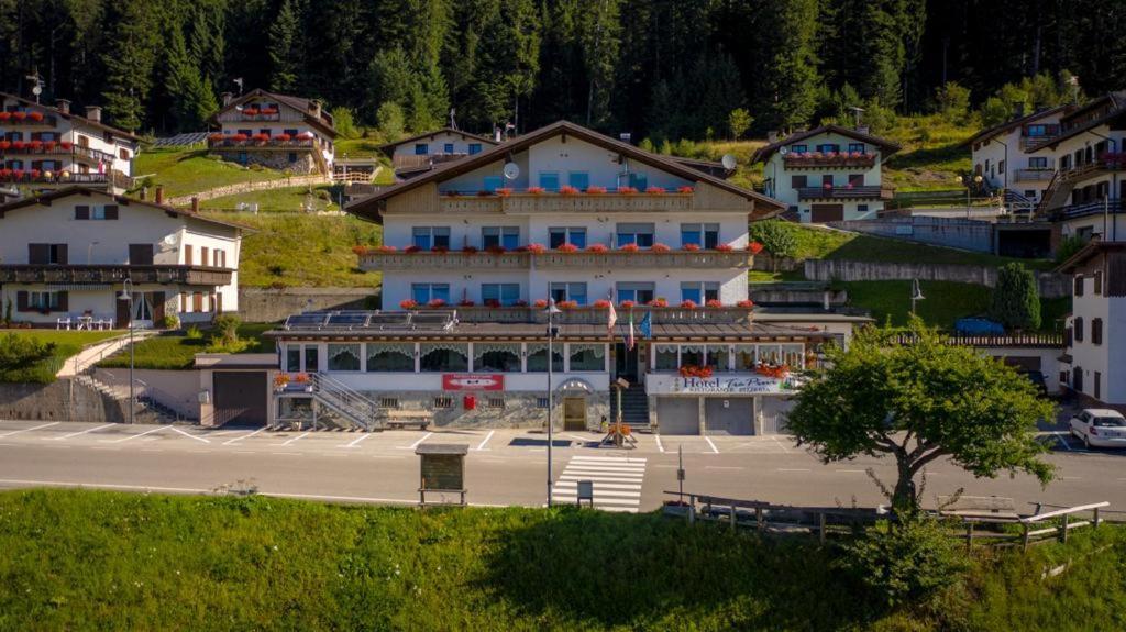 Hotel Tre Pini Danta Esterno foto