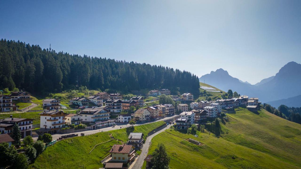 Hotel Tre Pini Danta Esterno foto